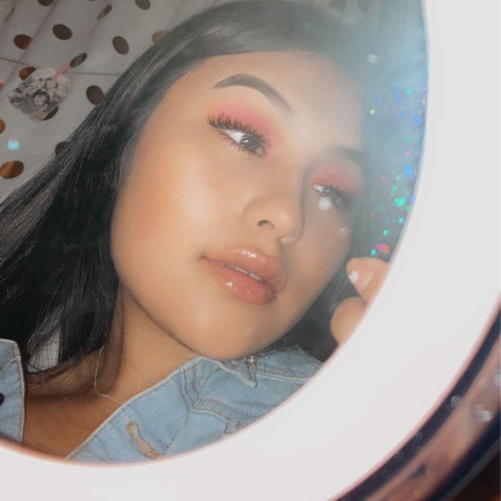 Meet your Posher, Leslie